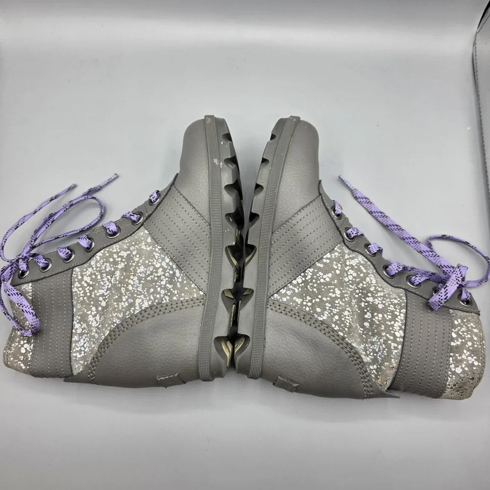 Sorel Kids Gray Lace-Up Boots with Purple Laces